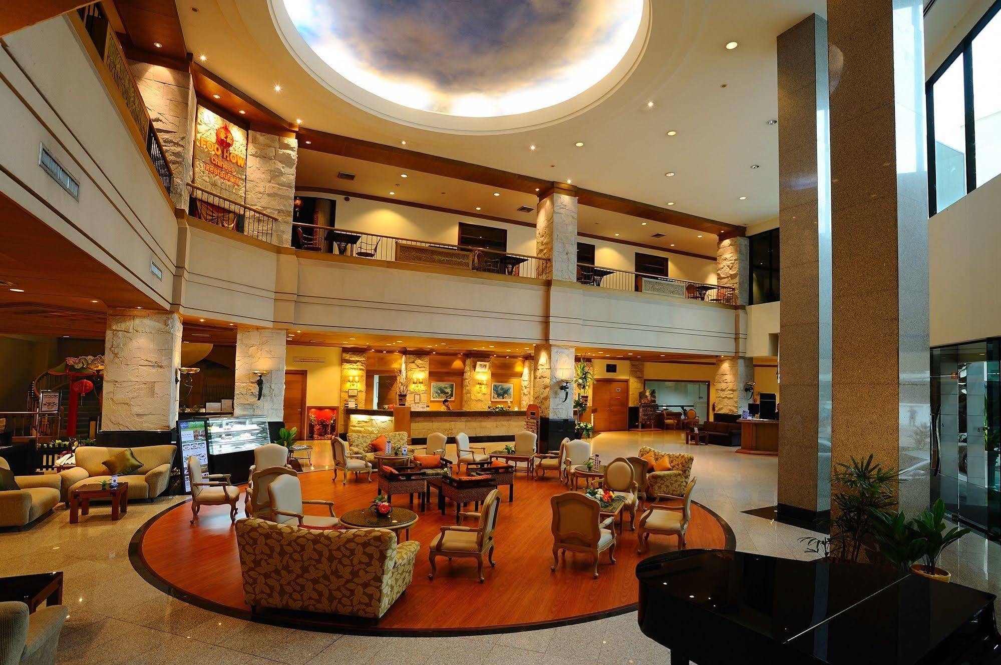Chon Inter Hotel 촌부리 외부 사진